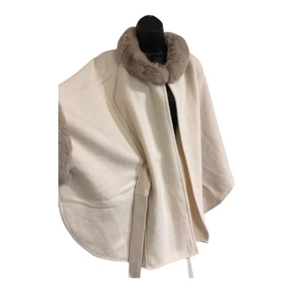 Gorgeous faux fur trim cream ecru belted‎ cape coat topper size S/M new - Picture 5 of 17